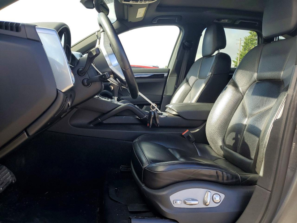 Porsche CAYENNE 2016 — Copart