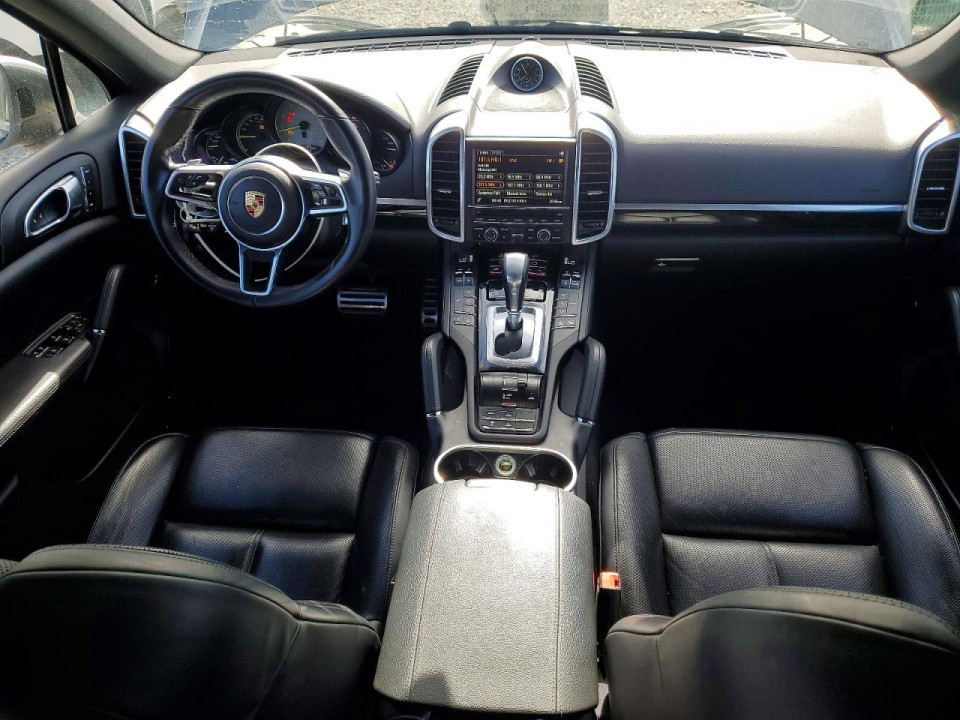 Porsche CAYENNE 2016 — Copart