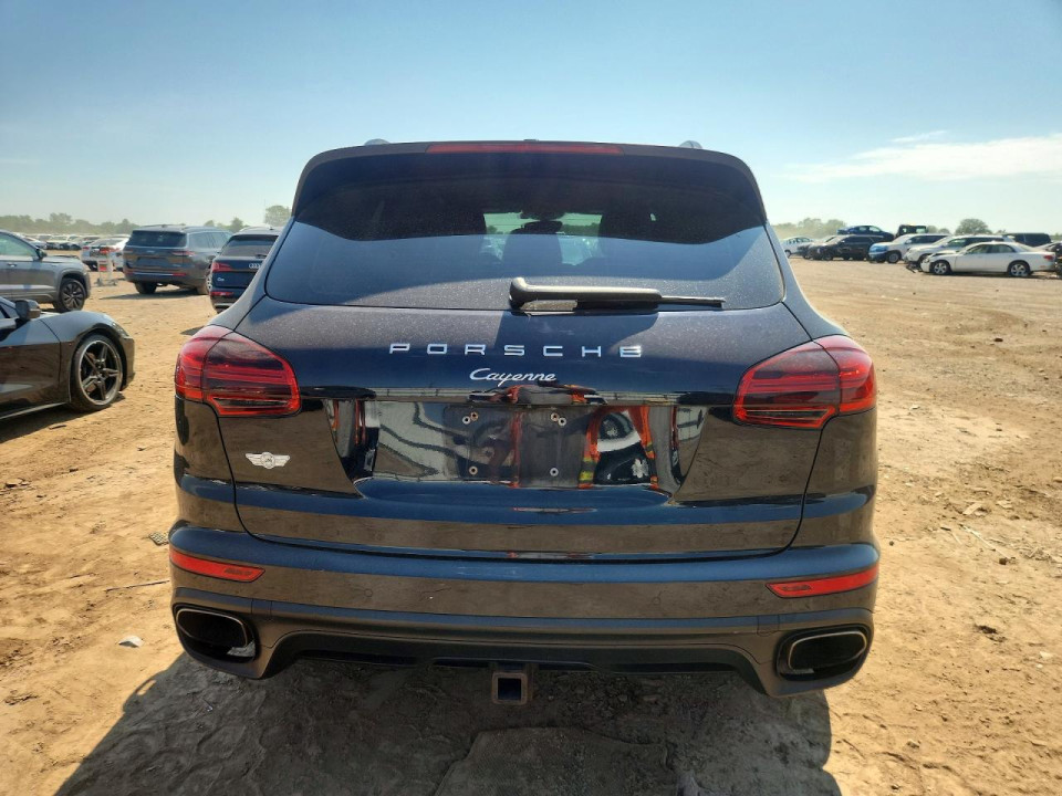 Porsche CAYENNE 2016 — Copart