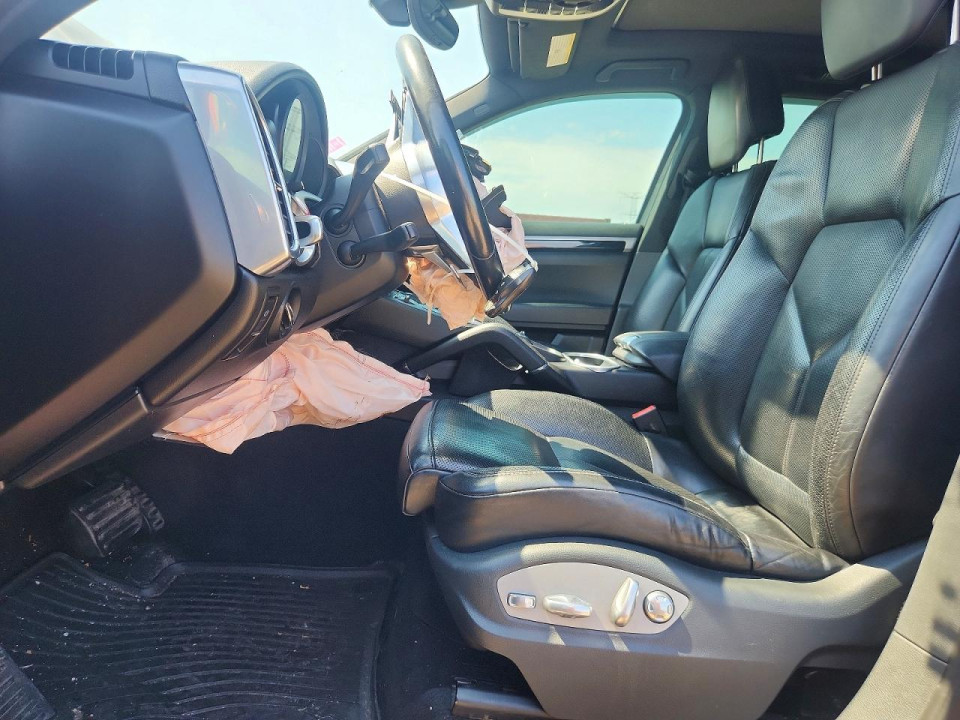 Porsche CAYENNE 2016 — Copart