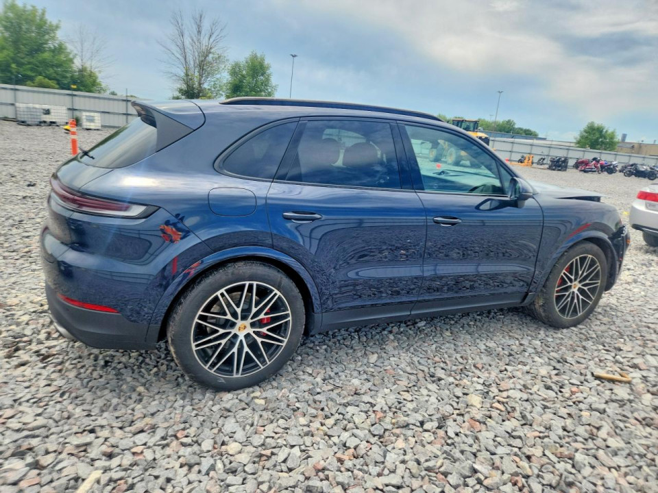 Porsche CAYENNE 2024 — Copart