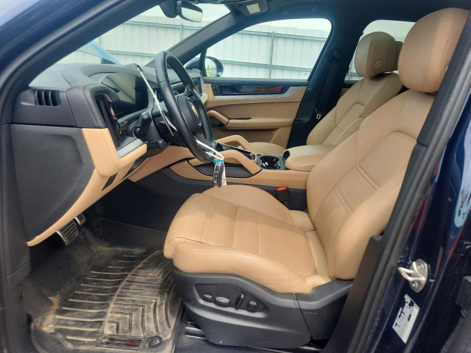 Porsche CAYENNE 2024 — Copart