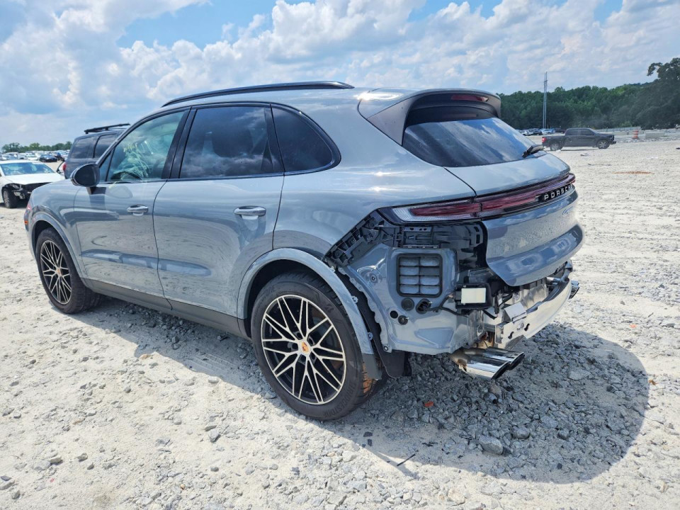 Porsche CAYENNE 2026 — Copart