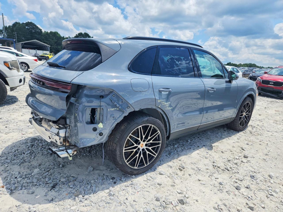 Porsche CAYENNE 2026 — Copart