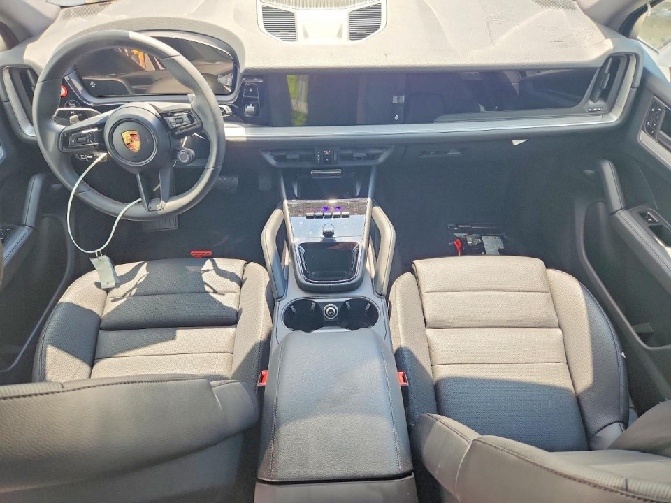 Porsche CAYENNE 2026 — Copart