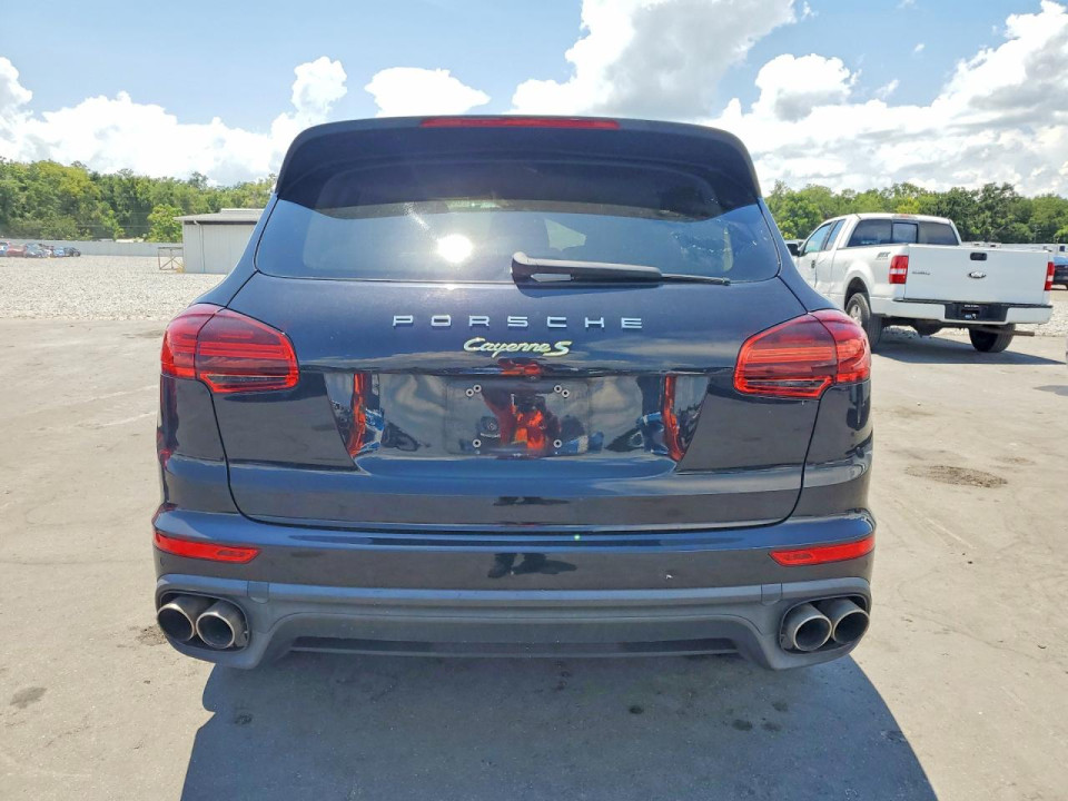 Porsche CAYENNE 2016 — Copart