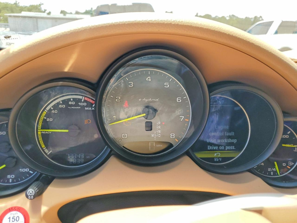 Porsche CAYENNE 2016 — Copart