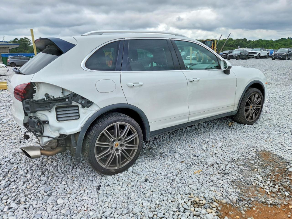 Porsche CAYENNE 2016 — Copart