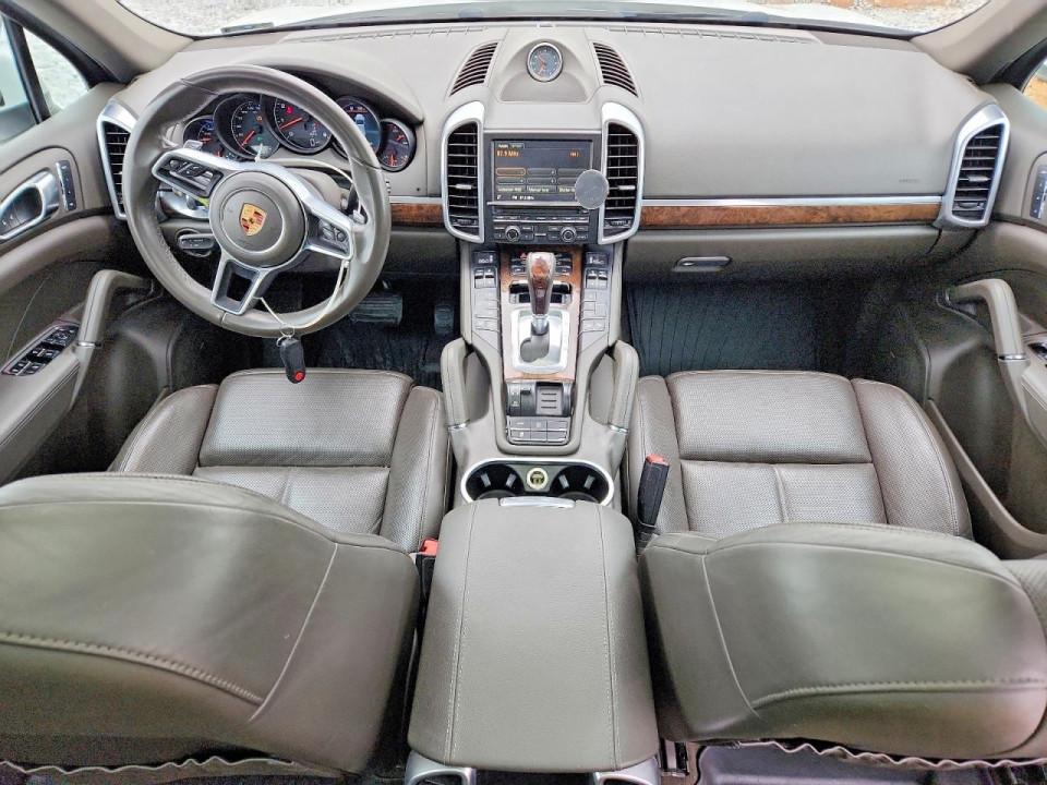 Porsche CAYENNE 2016 — Copart