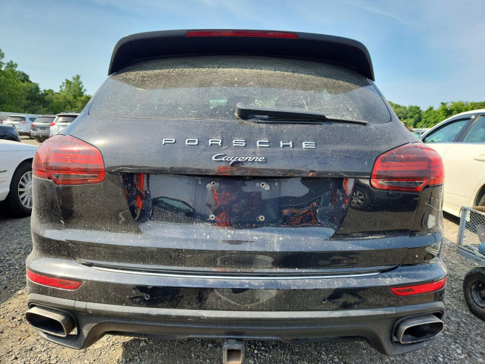 Porsche CAYENNE 2016 — Copart