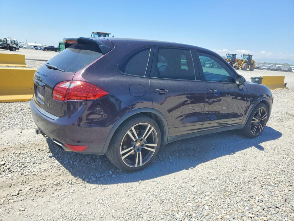 Porsche CAYENNE 2012 — Copart