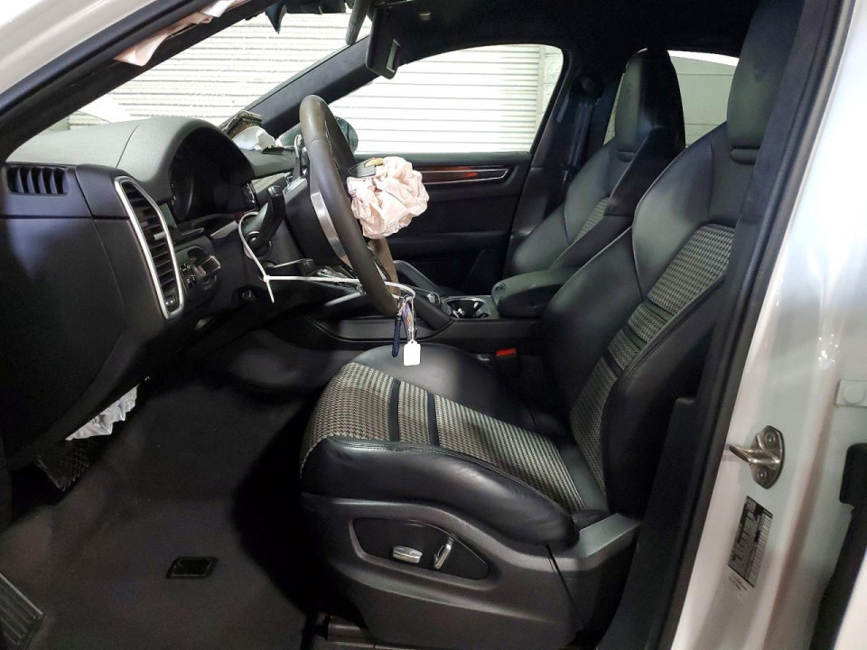 Porsche CAYENNE 2021 — Copart