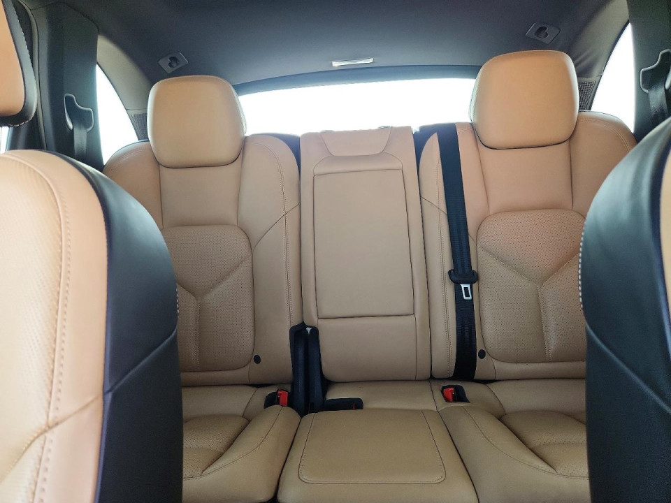 Porsche CAYENNE 2016 — Copart