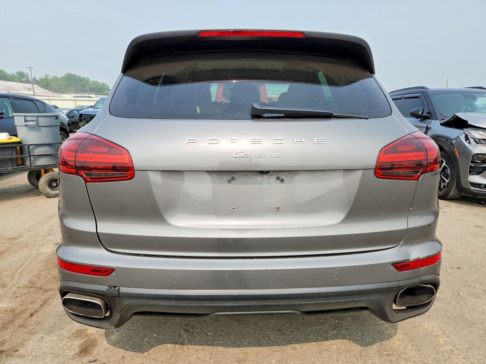 Porsche CAYENNE 2016 — Copart