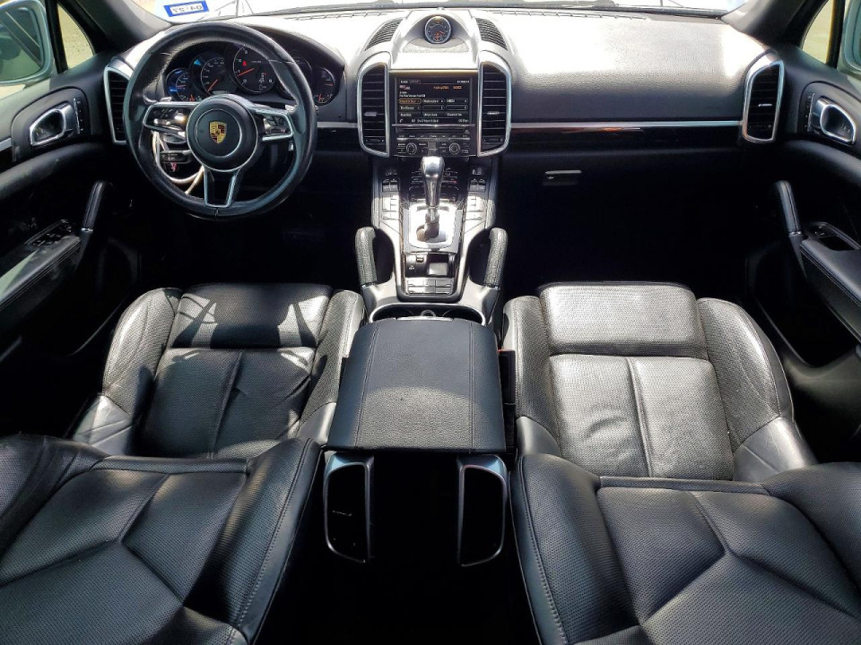 Porsche CAYENNE 2016 — Copart