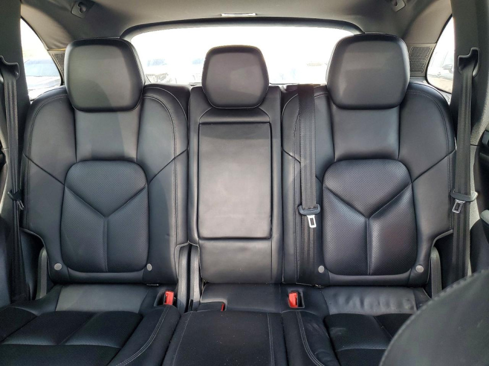 Porsche CAYENNE 2016 — Copart