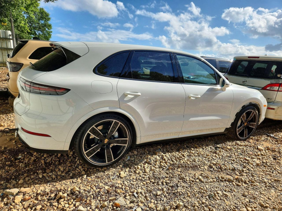 Porsche CAYENNE 2021 — Copart