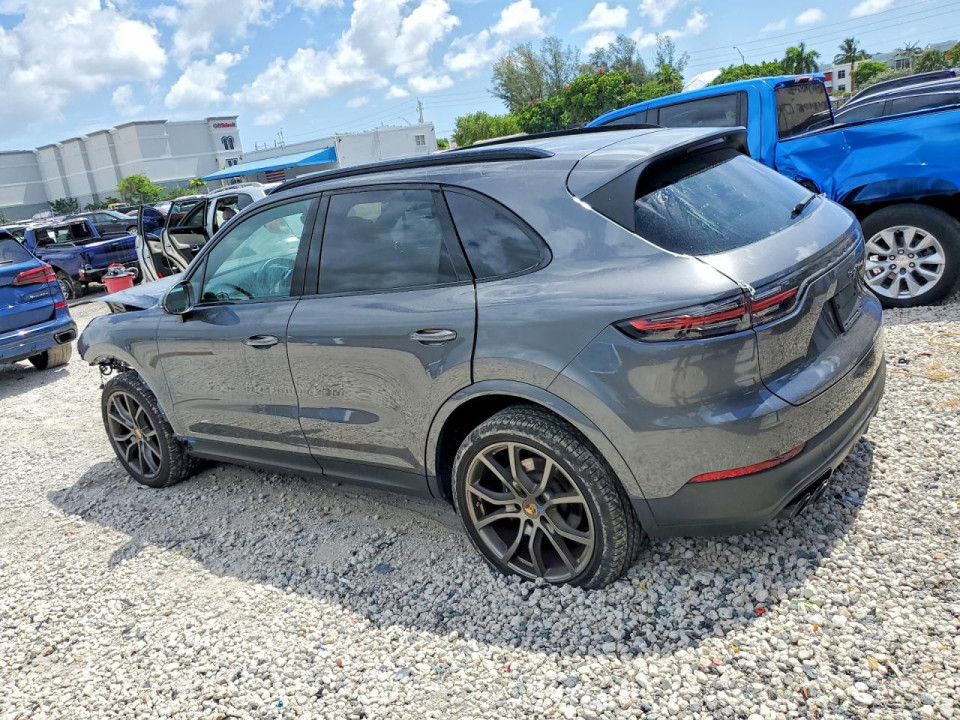 Porsche CAYENNE 2022 — Copart