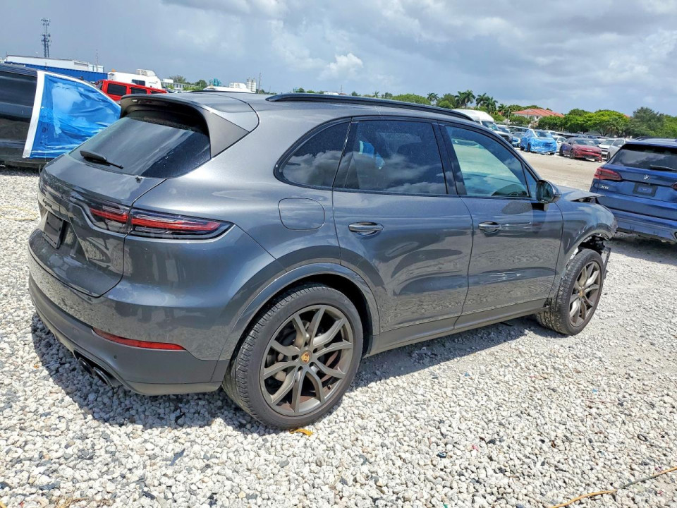 Porsche CAYENNE 2022 — Copart