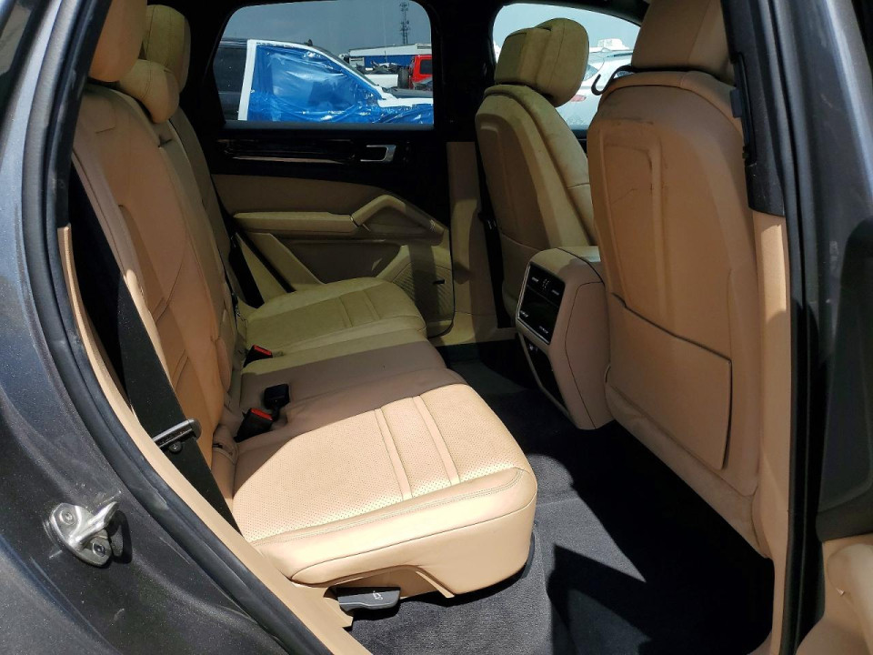 Porsche CAYENNE 2022 — Copart