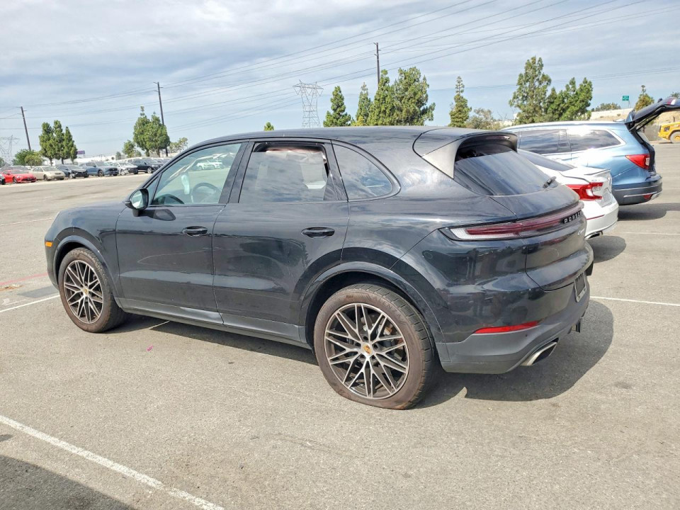 Porsche CAYENNE 2024 — Copart