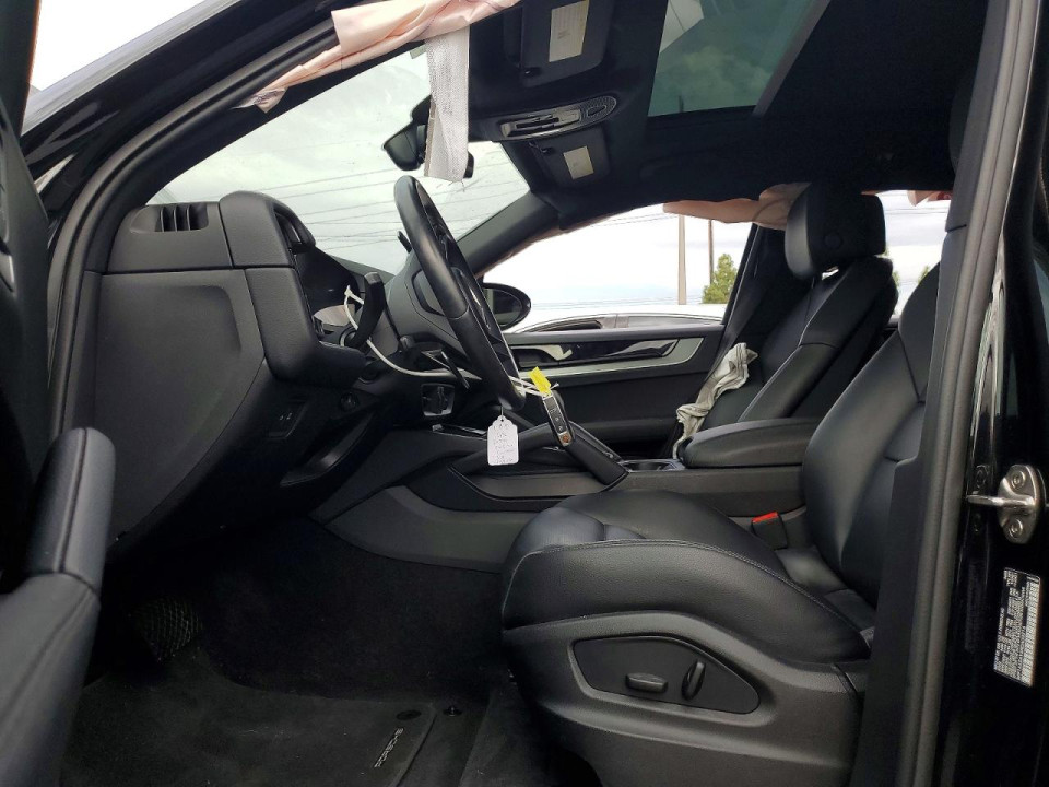 Porsche CAYENNE 2024 — Copart