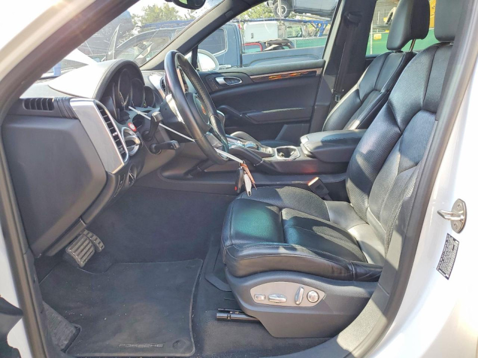 Porsche CAYENNE 2015 — Copart