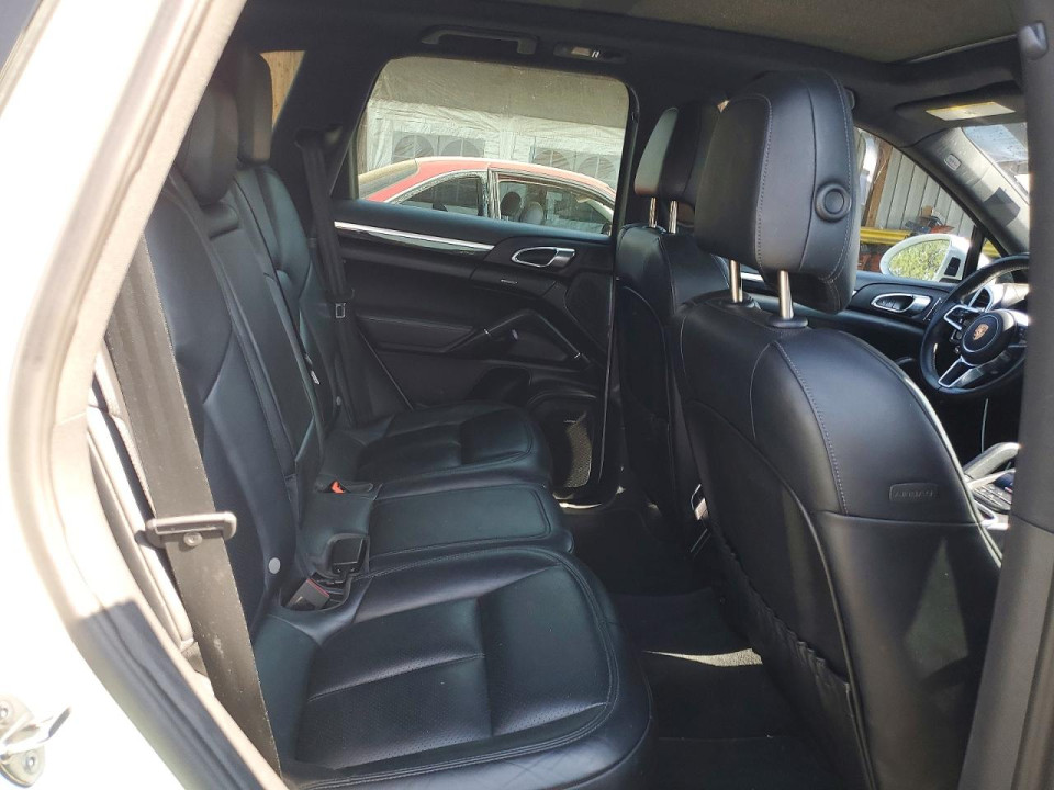 Porsche CAYENNE 2015 — Copart