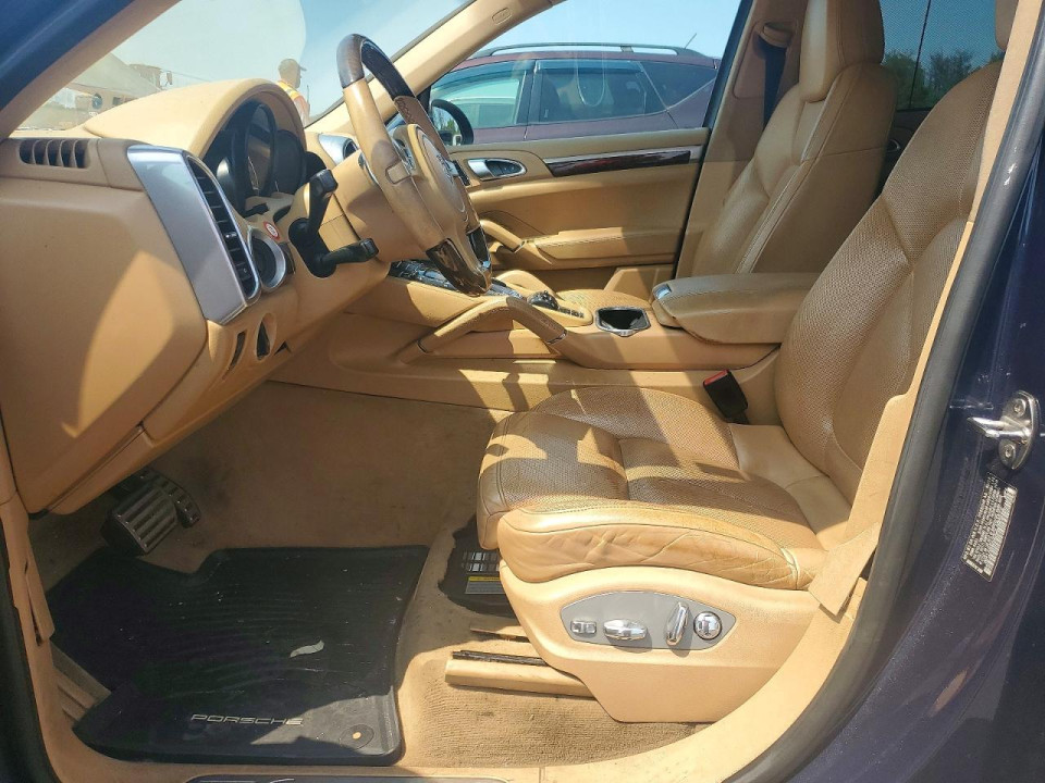 Porsche CAYENNE 2013 — Copart