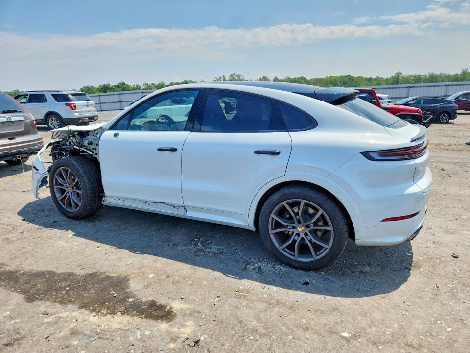Porsche CAYENNE 2024 — Copart