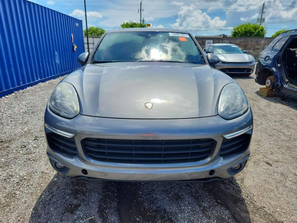 Porsche CAYENNE 2016 — Copart