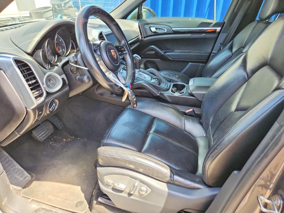 Porsche CAYENNE 2016 — Copart