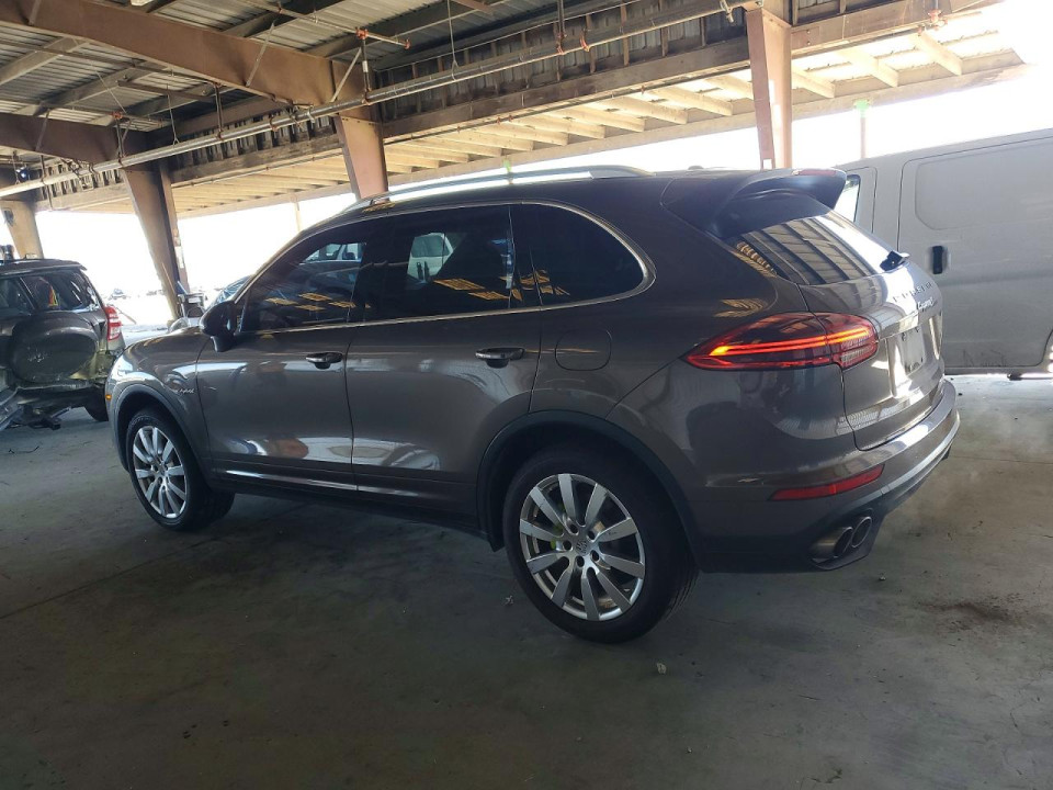 Porsche CAYENNE 2016 — Copart