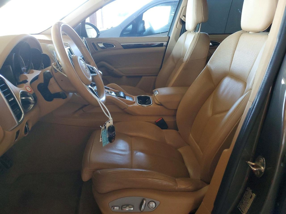 Porsche CAYENNE 2016 — Copart