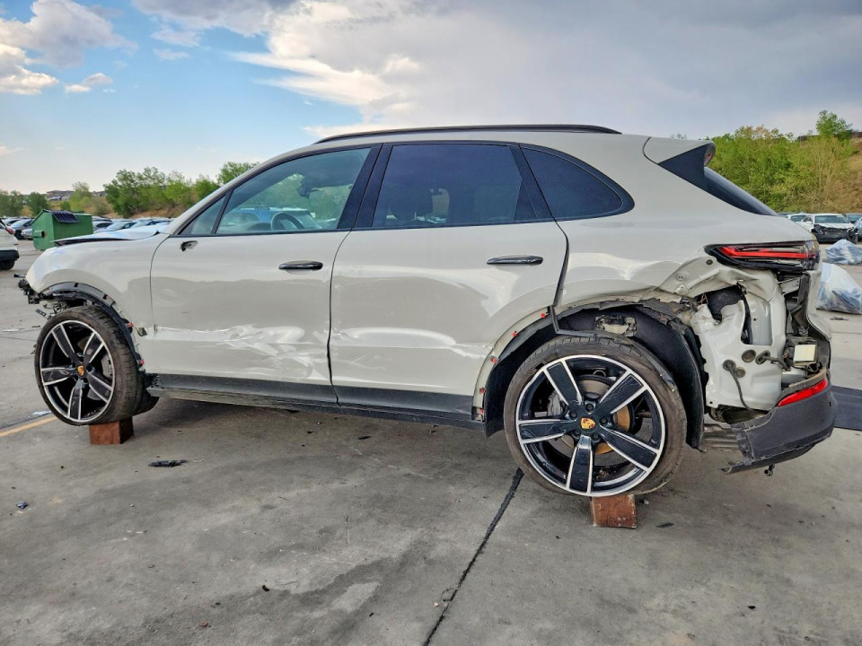 Porsche CAYENNE 2021 — Copart