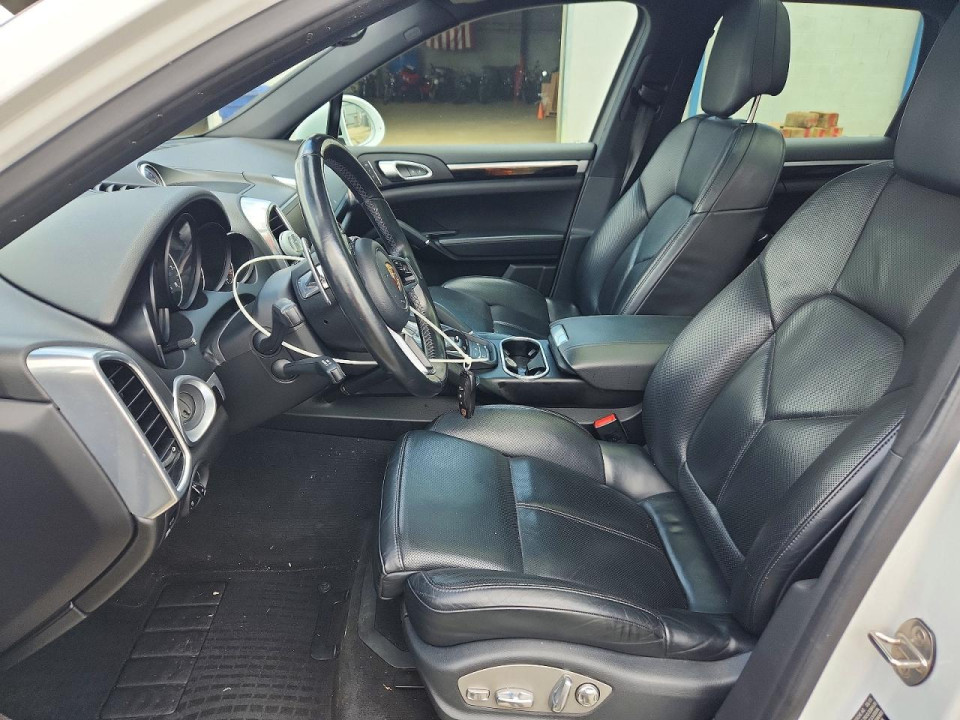 Porsche CAYENNE 2016 — Copart