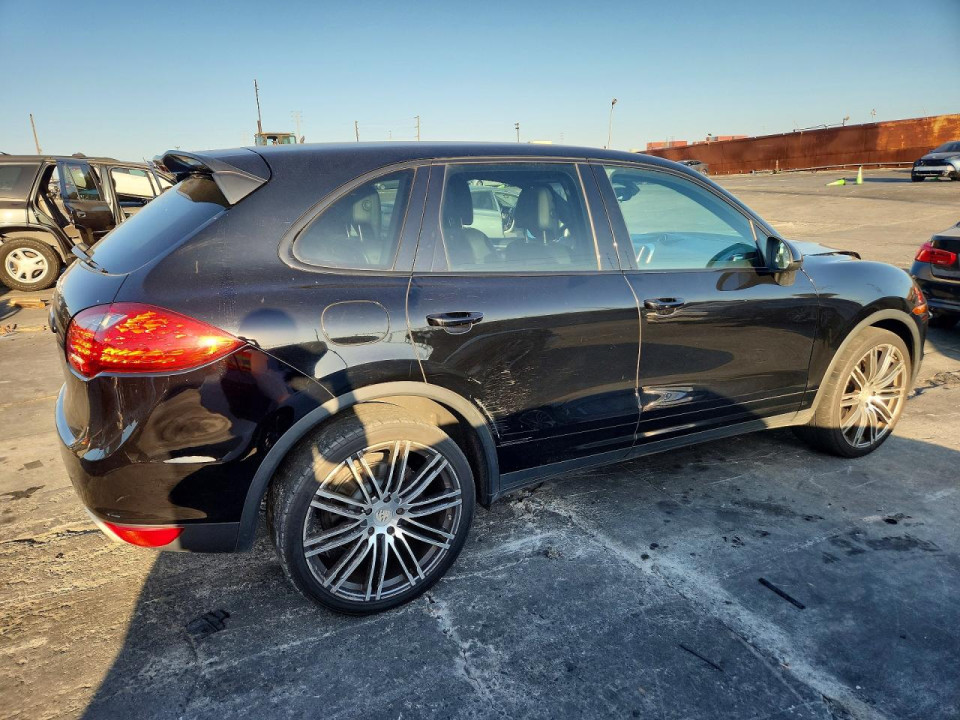 Porsche CAYENNE 2013 — Copart
