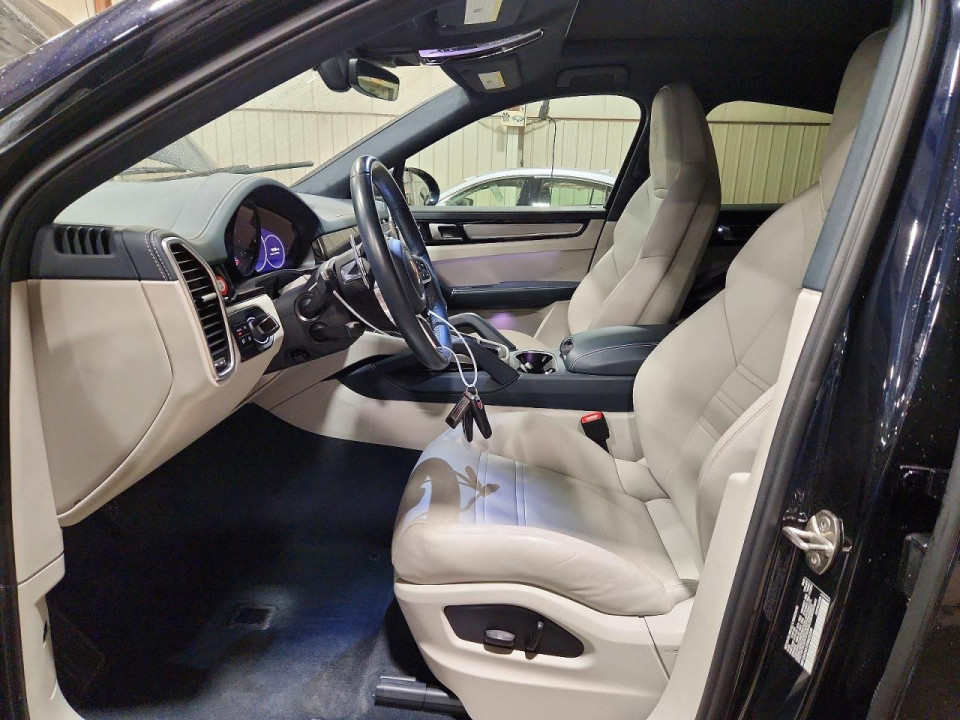 Porsche CAYENNE 2023 — Copart