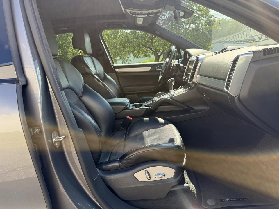 Porsche CAYENNE 2013 — Copart