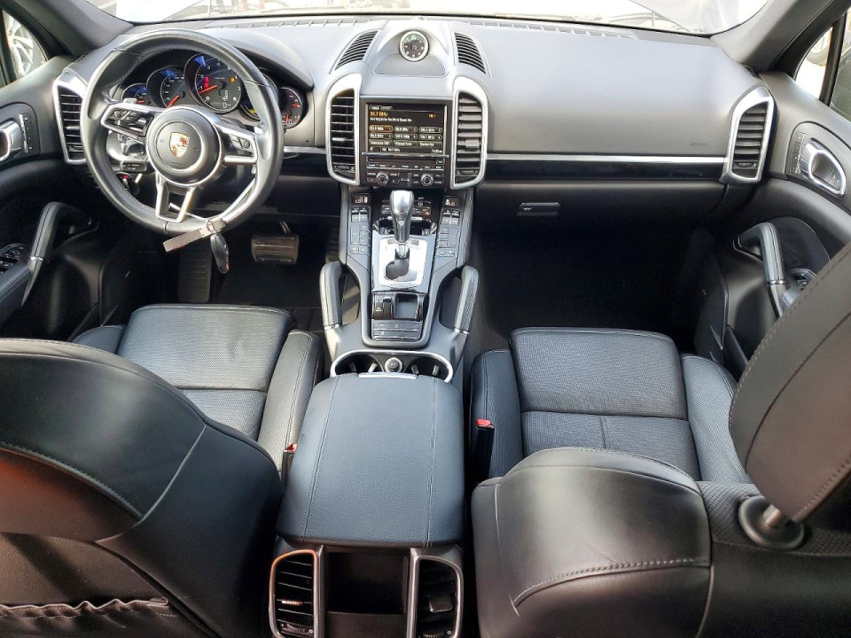 Porsche CAYENNE 2016 — Copart