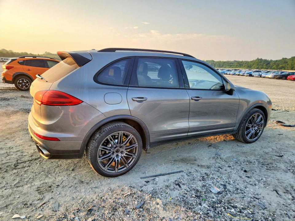 Porsche CAYENNE 2015 — Copart