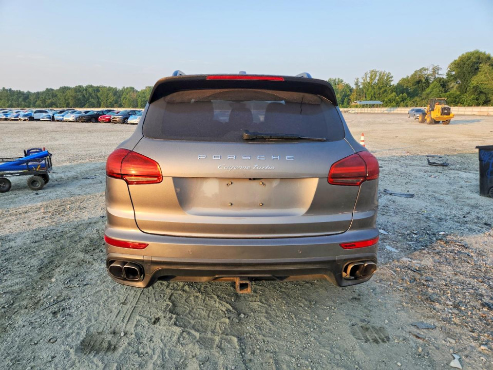 Porsche CAYENNE 2015 — Copart