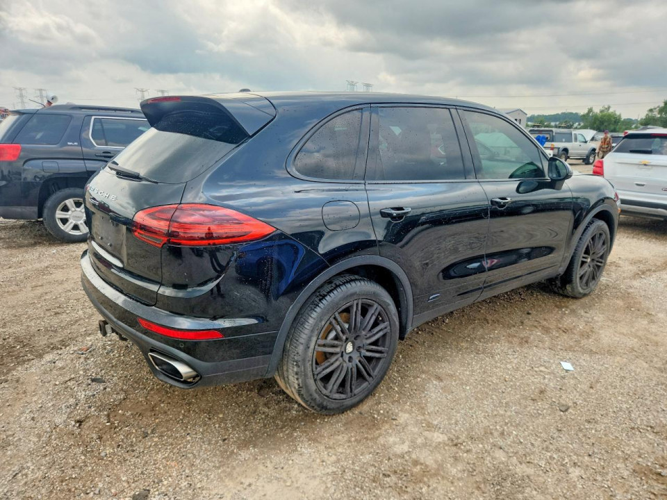 Porsche CAYENNE 2016 — Copart