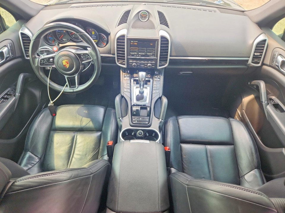 Porsche CAYENNE 2016 — Copart