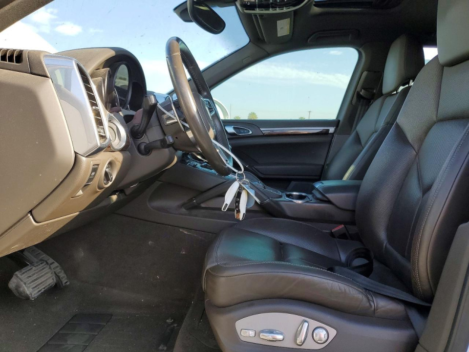 Porsche CAYENNE 2016 — Copart