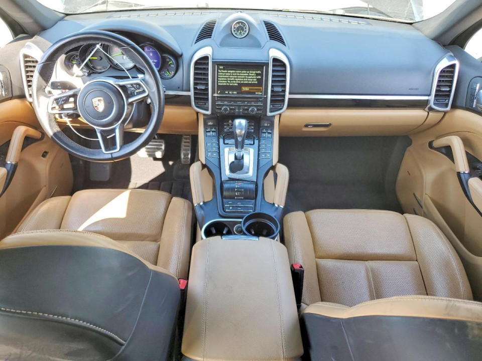 Porsche CAYENNE 2016 — Copart
