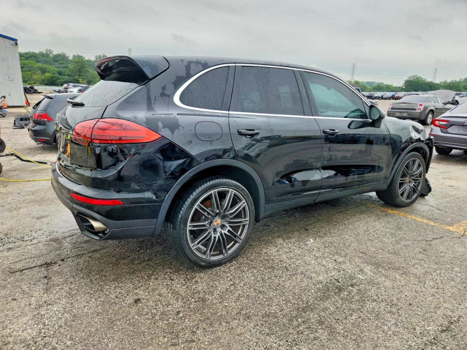 Porsche CAYENNE 2016 — Copart