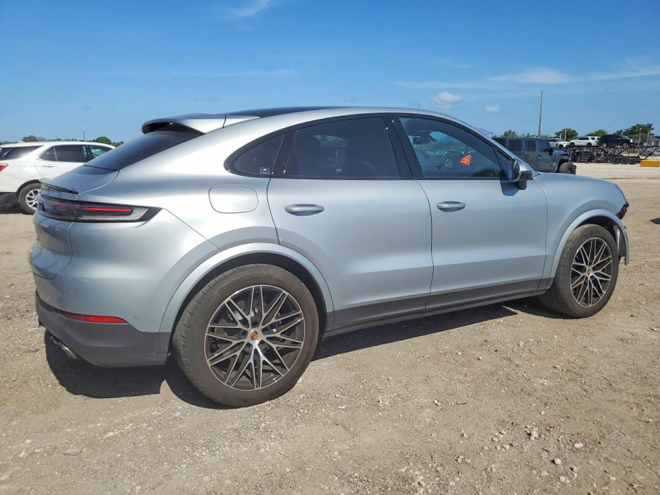 Porsche CAYENNE 2025 — Copart
