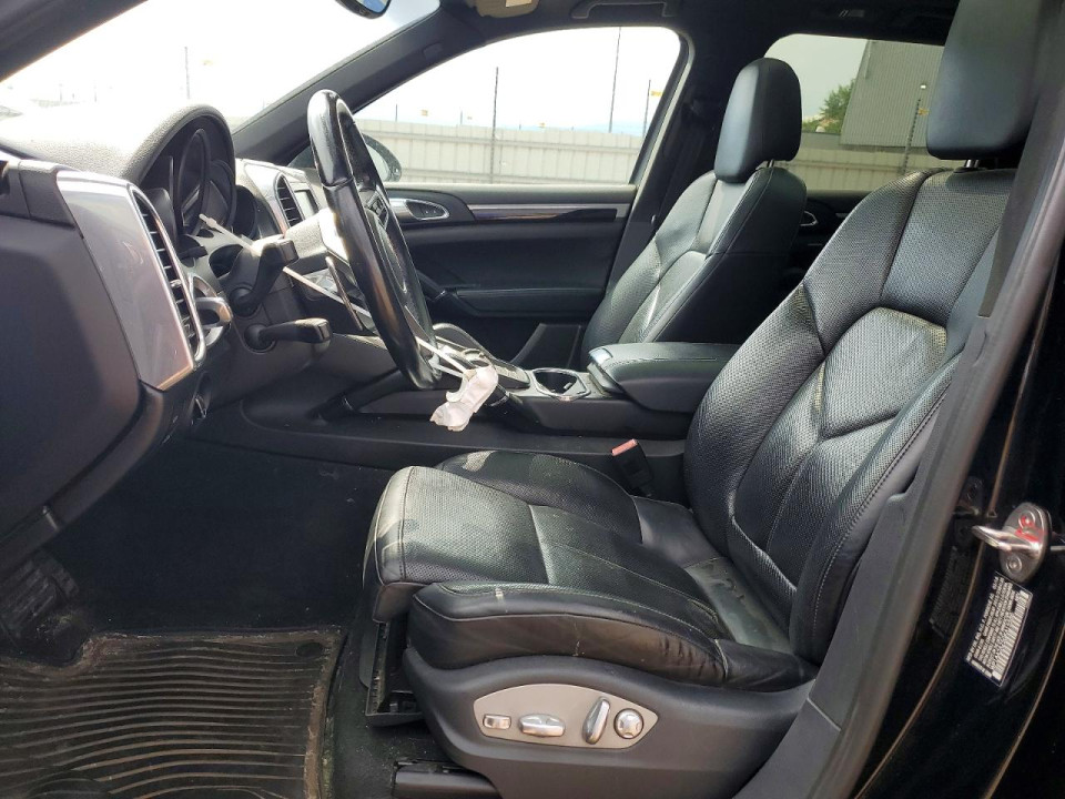 Porsche CAYENNE 2016 — Copart