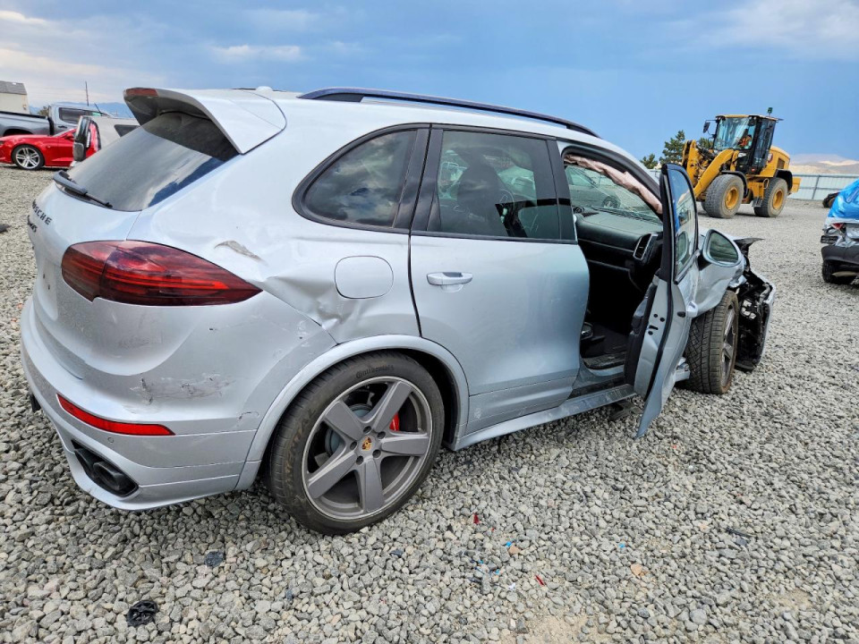 Porsche CAYENNE 2016 — Copart